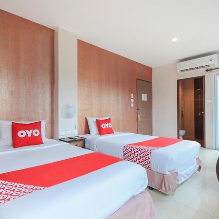 Oyo 75321 Gemma Patong Hotel Phuket Kültér fotó