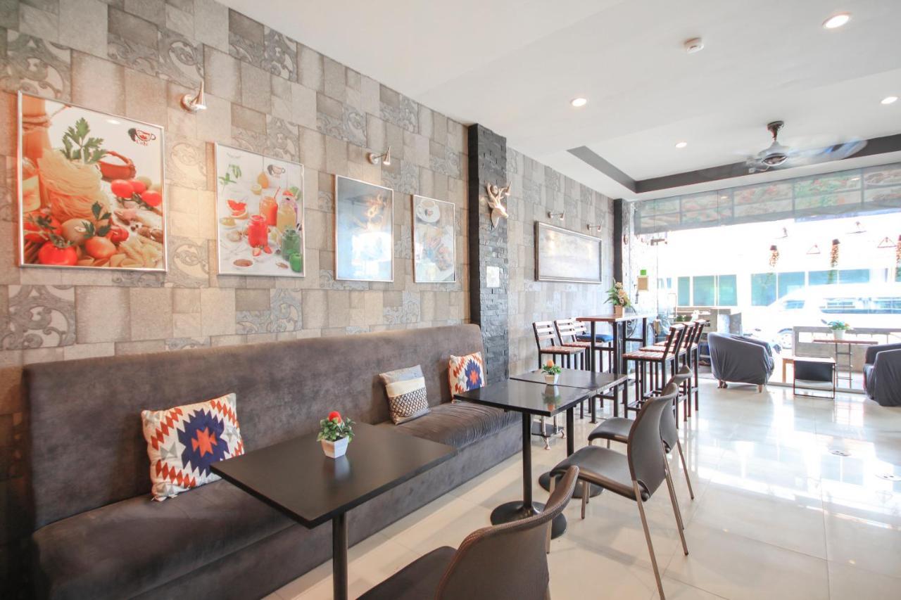 Oyo 75321 Gemma Patong Hotel Phuket Kültér fotó