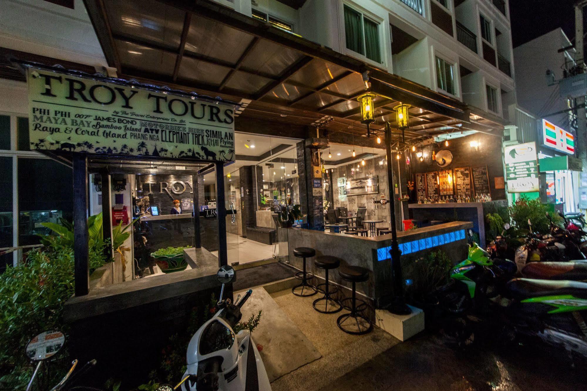 Oyo 75321 Gemma Patong Hotel Phuket Kültér fotó